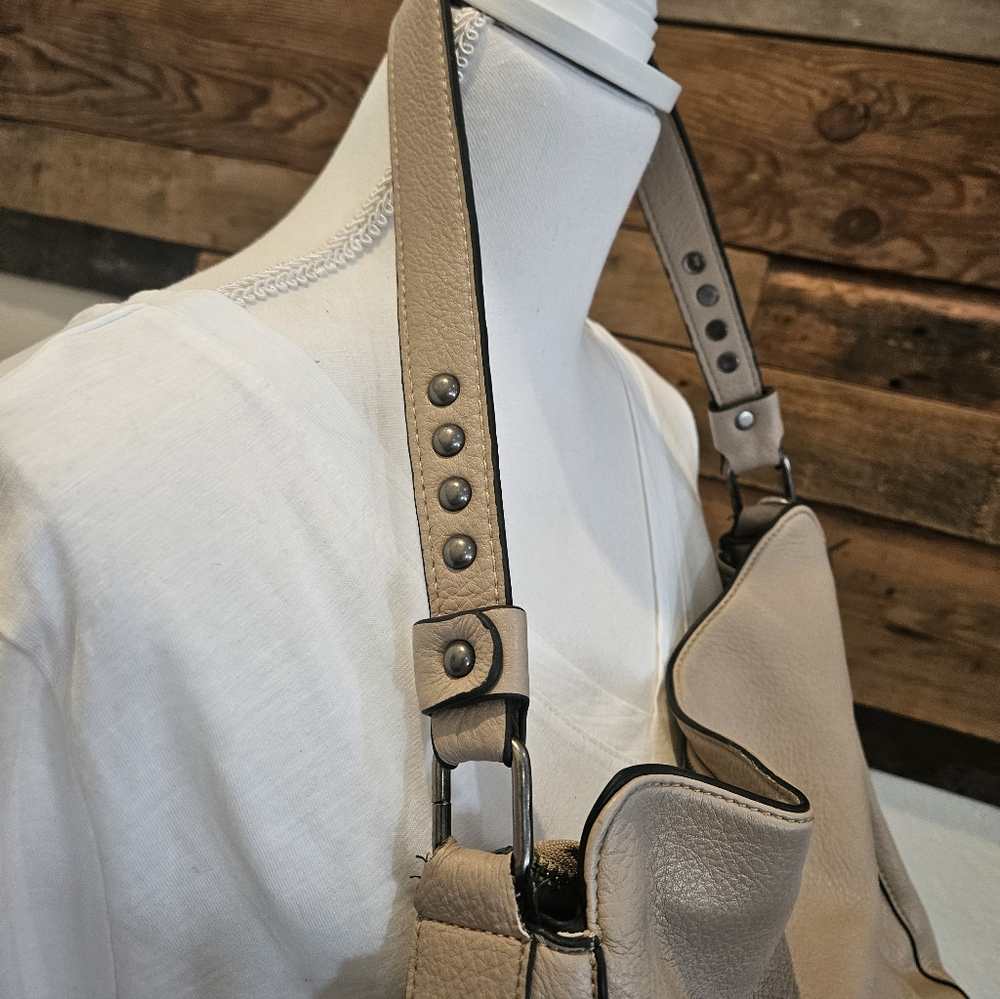 Conceal And Carry Montana West Purse. EUC No Crossbody Strap. (Bin13) - Picture 7 of 7